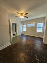 329 N Lawn Ave in Kansas City, MO - Building Photo - Building Photo