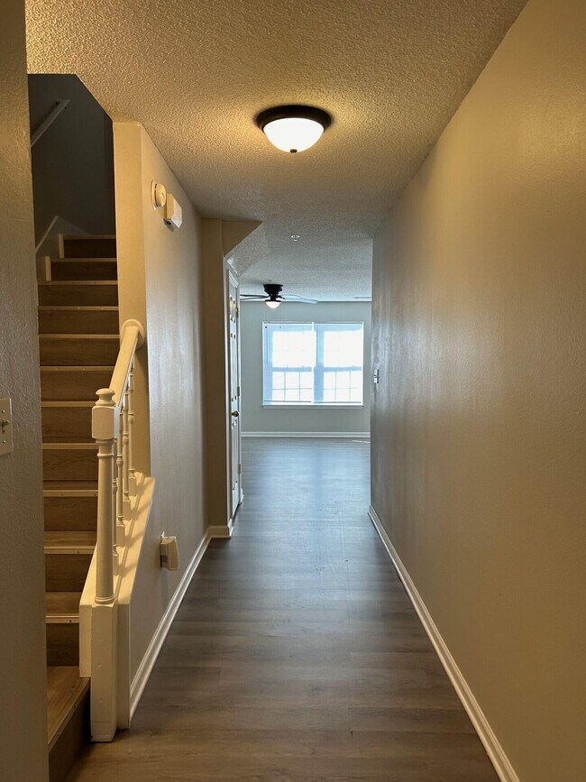 195 Swaying Pine Ct in Crestview, FL - Building Photo - Building Photo