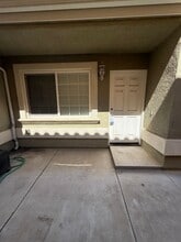 1737 Crabtree Ct in Santa Maria, CA - Building Photo - Building Photo