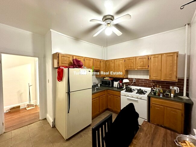 239 Harvard Ave, Unit 2 in Boston, MA - Building Photo - Building Photo