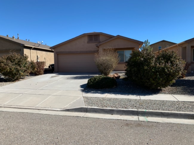 4012 Desert Pinon Dr NE in Rio Rancho, NM - Foto de edificio - Building Photo