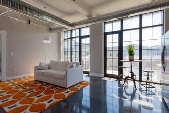 The Lofts at Frog Alley in Schenectady, NY - Building Photo - Interior Photo