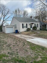 1750 Vermont St in Lawrence, KS - Building Photo