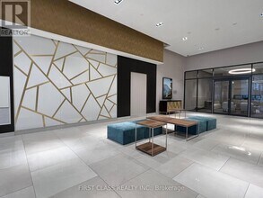 9000 Jane St in Vaughan, ON - Building Photo - Building Photo