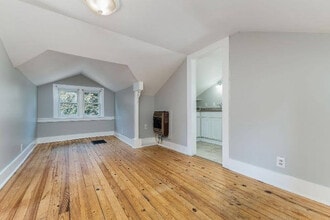304 College St, Unit 2 in Ferndale, MI - Building Photo - Building Photo