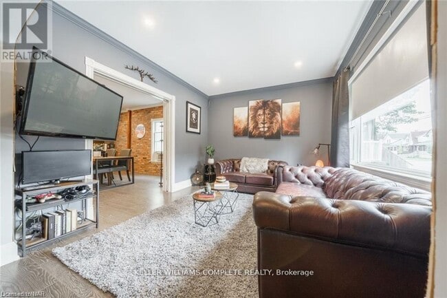 property at 29 Bertie St