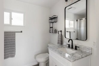 405 N San Gabriel Ave in Azusa, CA - Building Photo - Building Photo