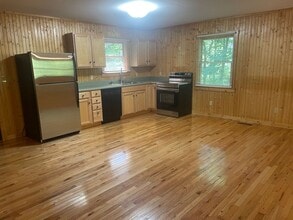 104 Briar Patch Ln in Brevard, NC - Building Photo - Building Photo