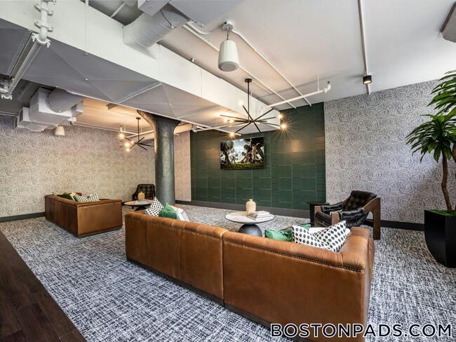 40 Locke St