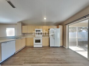 11347 Cocoa Beach Dr in Riverview, FL - Building Photo - Building Photo