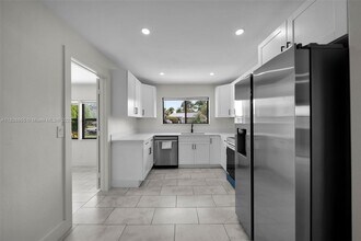 1321 Frizzell Ln NW in Port Charlotte, FL - Building Photo - Building Photo