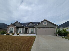 3941 Valiant Ct in Valdosta, GA - Building Photo