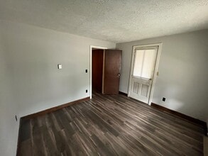 42 W Houston Ave in Montgomery, PA - Building Photo - Building Photo