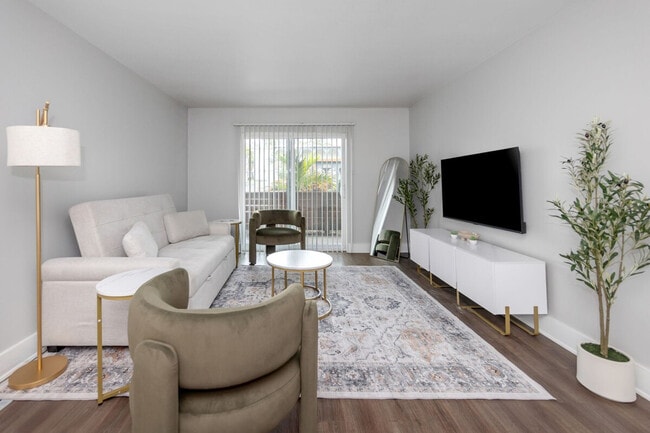 property at 4301 W Cleveland St