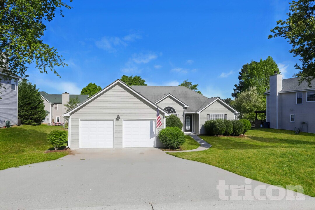 602 Chartwell Ct in Winder, GA - Building Photo