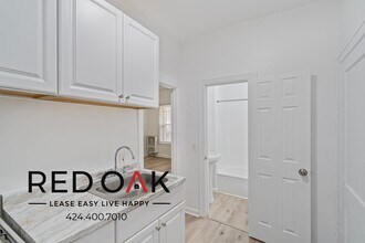 357 S Alvarado St, Unit 109 in Los Angeles, CA - Building Photo - Building Photo