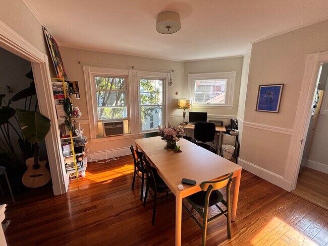 4 Arcadia St, Unit 2 in Cambridge, MA - Building Photo - Building Photo
