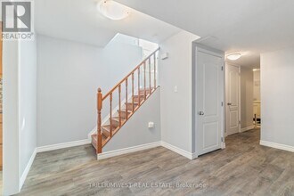 8 Sekura Pl in Cambridge, ON - Building Photo - Building Photo