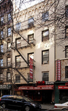 216 Thompson St in New York, NY - Building Photo - Building Photo