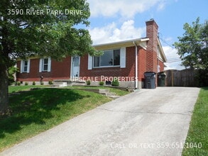 3590 River Park Dr in Lexington, KY - Building Photo - Building Photo