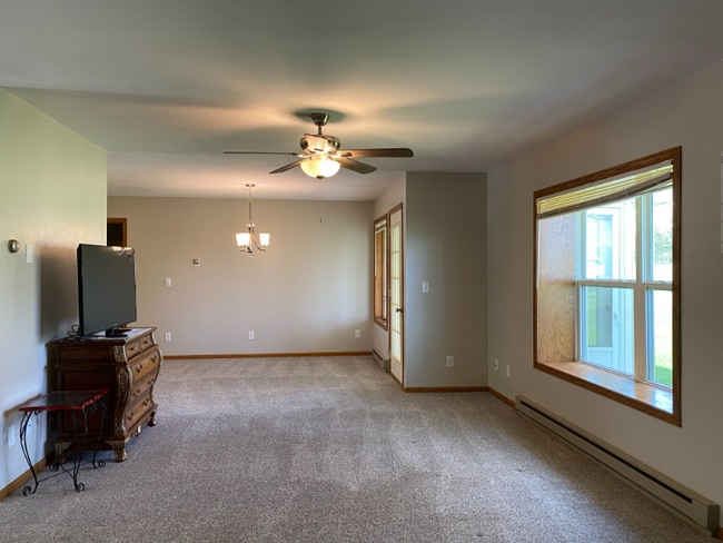 112 Lake Rd in Portage, WI - Building Photo - Building Photo