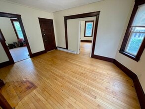10 Agawam St in Worcester, MA - Building Photo - Building Photo