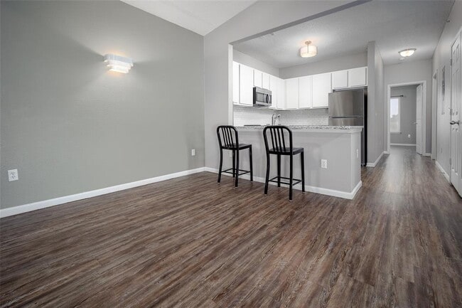 2200 Classen Blvd in Norman, OK - Building Photo - Building Photo