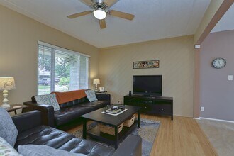 5850 24th Ave S in Gulfport, FL - Building Photo - Building Photo