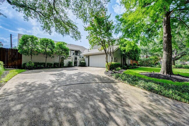 2907 Fontana Dr in Houston, TX - Building Photo - Building Photo