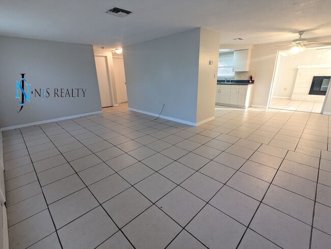 3628 Dickens Dr in Holiday, FL - Building Photo - Building Photo