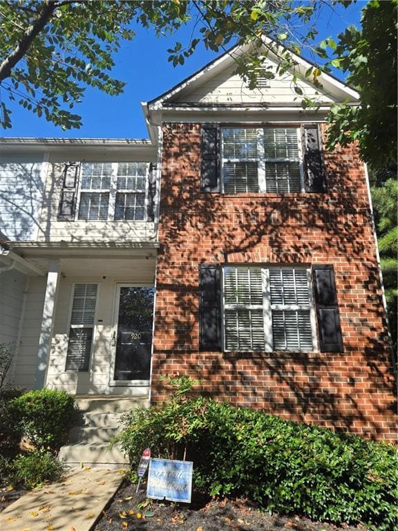 920 Waverly Hills Ct