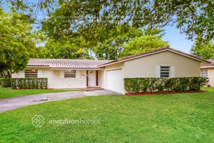 7602 NW 40th St in Coral Springs, FL - Building Photo