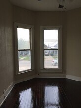 1018 N Olive St in San Antonio, TX - Building Photo - Building Photo