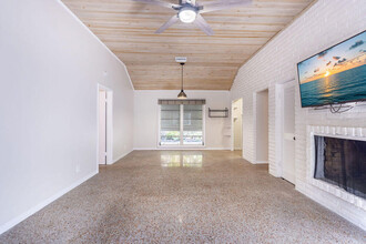 1225 George Bush Blvd in Delray Beach, FL - Building Photo - Building Photo