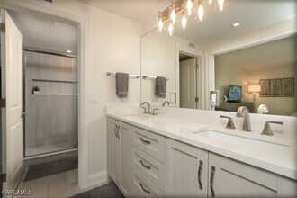 2850 Gulf Shore Blvd N in Naples, FL - Building Photo - Building Photo