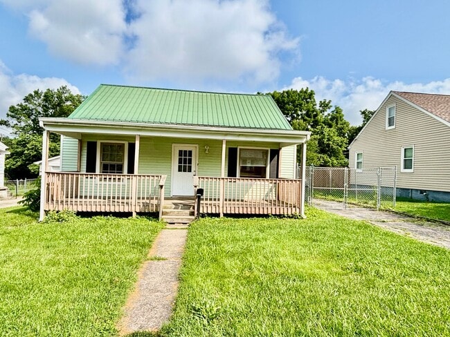 property at 983 Carneal Rd