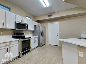 9924 E Edgewood Ave in Mesa, AZ - Building Photo - Building Photo