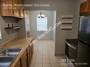 1305 SW Clay St in Topeka, KS - Building Photo - Building Photo