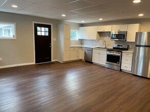 160 Connoquenessing Main St-Unit -1st Floor in Connoquenessing, PA - Building Photo - Building Photo