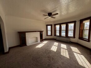 5531 N Linder Ave, Unit 1st Flr in Chicago, IL - Building Photo - Building Photo