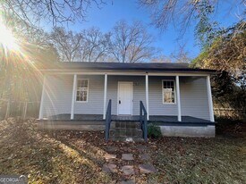 1202 Juniper St in Lagrange, GA - Building Photo