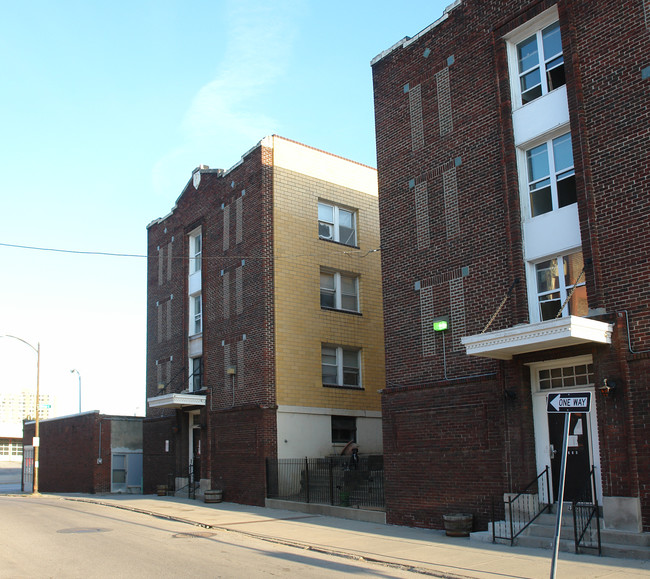 Jones Street Studios in Omaha, NE - Foto de edificio - Building Photo