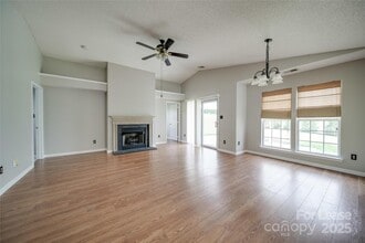 120 Lantana Dr in Mount Holly, NC - Building Photo - Building Photo