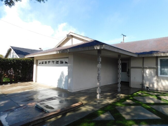 835 E Culver Ave in Orange, CA - Building Photo - Building Photo