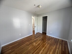 28 Kent St, Unit 2 in Newark, NJ - Building Photo - Building Photo