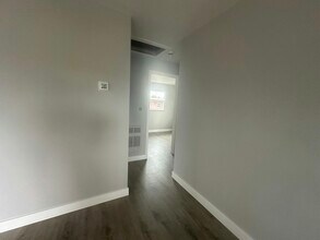 1759 Aquarius Ct in Ft. Myers, FL - Foto de edificio - Building Photo