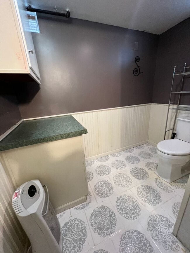 property at 3022 Losey Blvd S