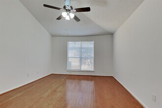 7814 Greenedge Dr in Houston, TX - Building Photo - Building Photo