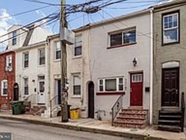 property at 231 S Durham St