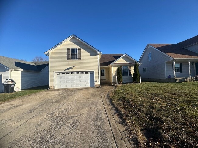 1051 Cindy Jo Ct in Clarksville, TN - Building Photo - Building Photo